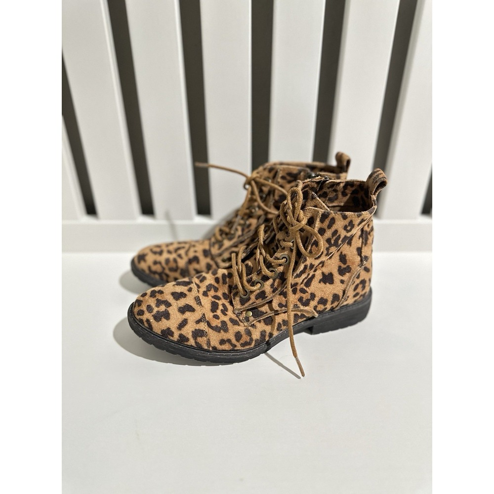 Billabong Willow Way Leopard Print Combat Boots Ankle Booties Side Zip Womens 8